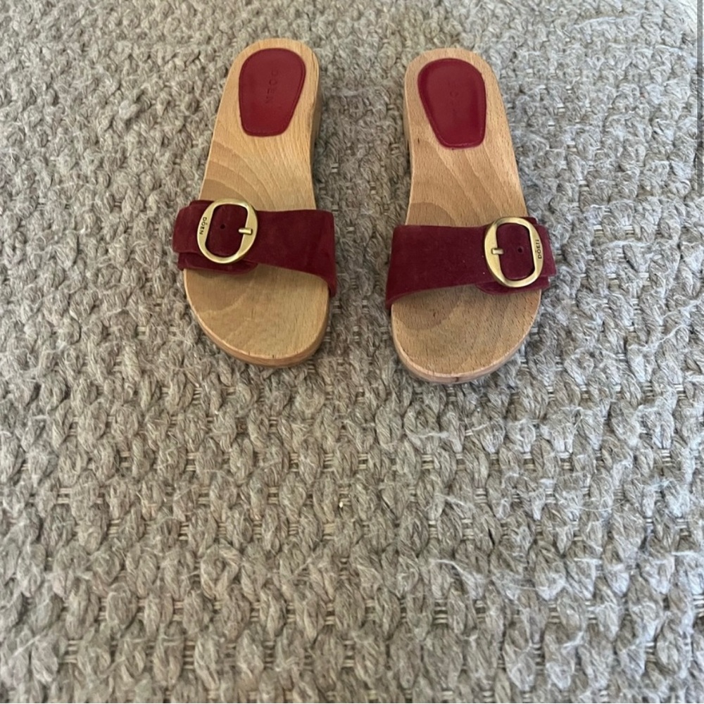 DOEN sandals